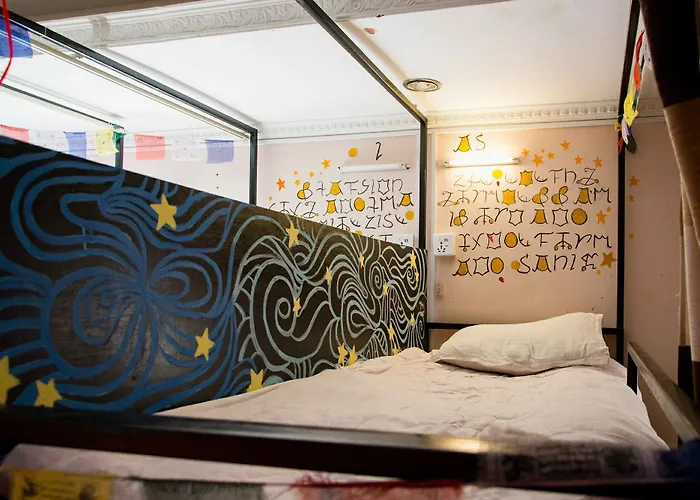 Wander Thirst Hostel *